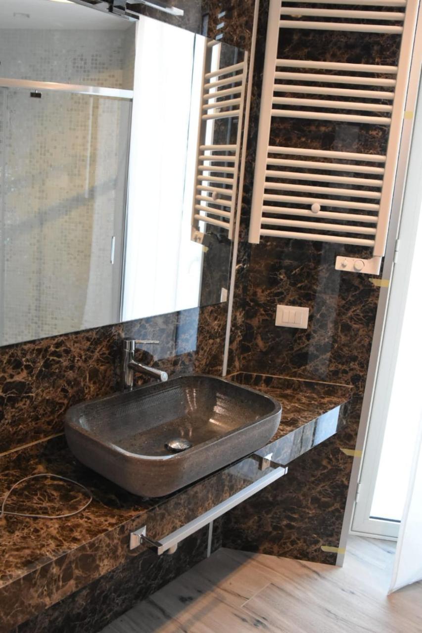 Th Luxury Rooms & Apartment Giardini Naxos Eksteriør billede