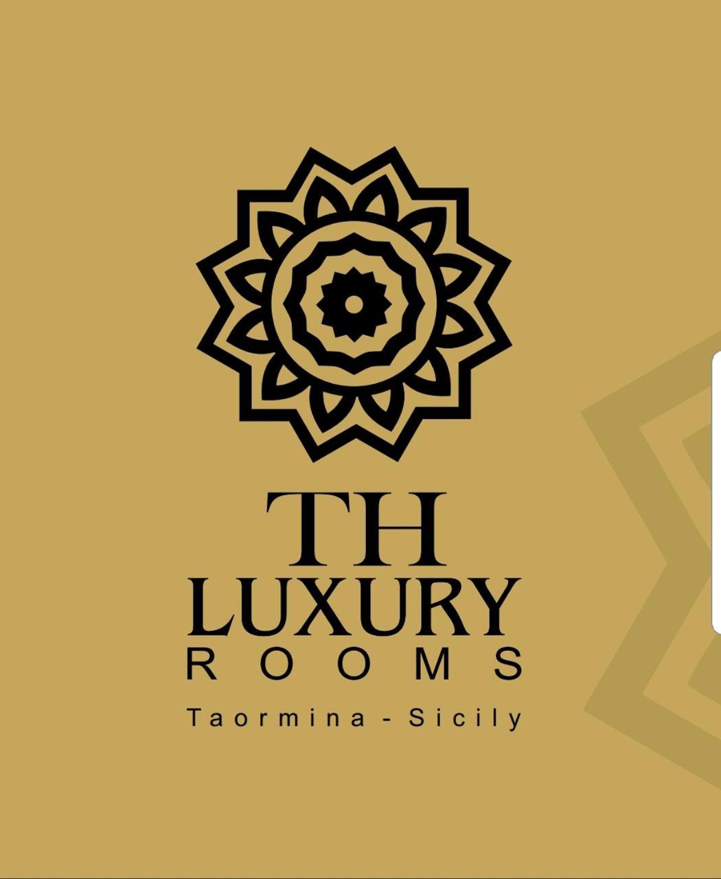 Th Luxury Rooms & Apartment Giardini Naxos Eksteriør billede