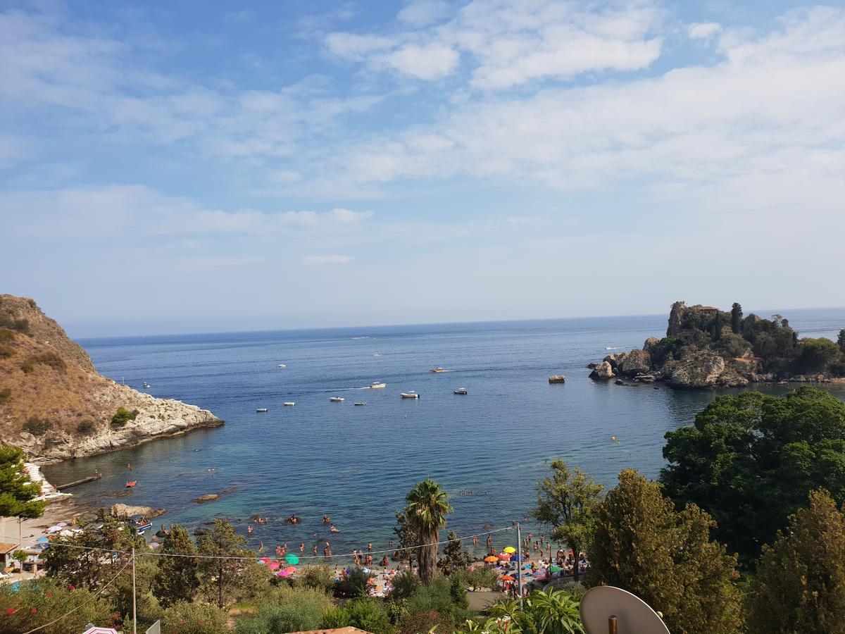 Th Luxury Rooms & Apartment Giardini Naxos Eksteriør billede
